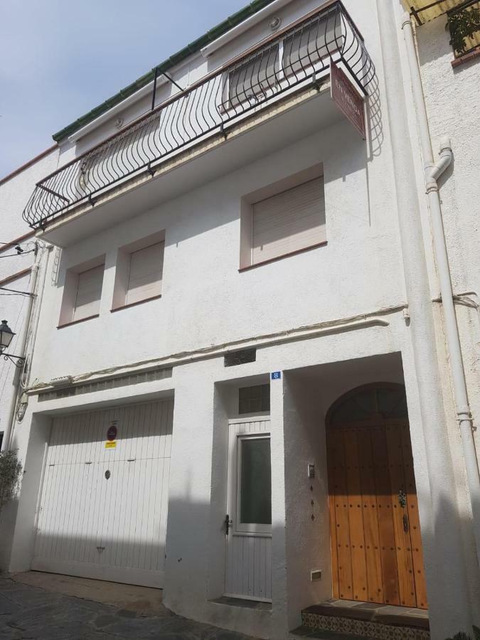 Cala Tere 2On Pis Apartment Cadaques Bagian luar foto